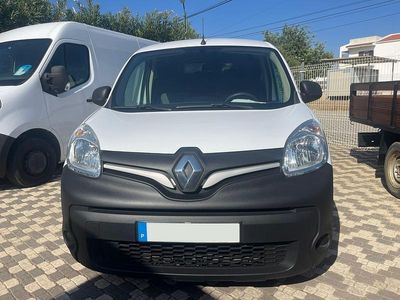 Branco Usado 2020 Renault Kangoo Monovolume | € 14.600 (Preço elevado)