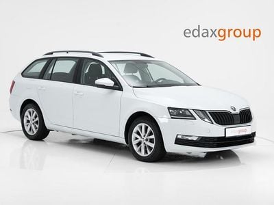 Usado Skoda Octavia Ambition 150 HP (110 kW) 2019 Branco Carrinha