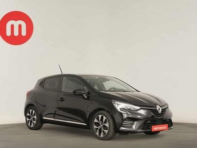 Preto Usado 2023 Renault Clio V Evolution | € 16.499 (Preço justo)