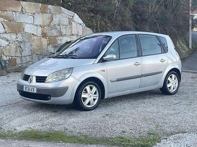 Usado 2004 Renault Scénic II Monovolume | € 1.999