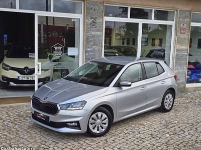 Usado Skoda Fabia Ambition 80 HP (58 kW) 2023 Cinza Citadino