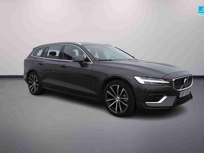 Usado Volvo V60 Core 253 HP (186 kW) 2024 Cinza Carrinha