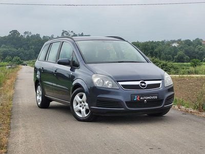 Usado Opel Zafira Cosmo 120 HP (88 kW) 2007 Cinza Monovolume