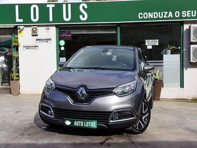 Cinzento Usado 2014 Renault Captur SUV | € 11.970 (Preço justo)
