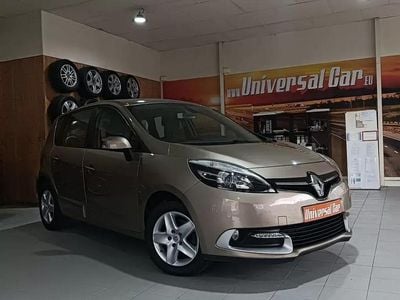 Cinzento Usado 2015 Renault Scénic Monovolume | € 10.990