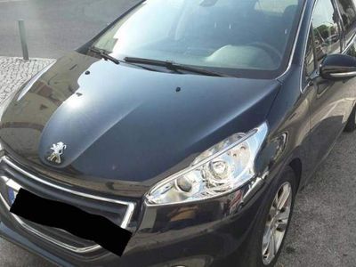 usado Peugeot 208 Allure