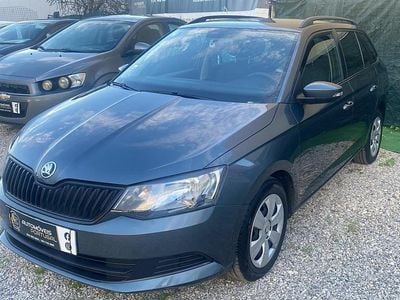 Cinza Usado 2015 Skoda Fabia Active | € 9.950 (Bom preço)