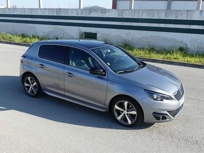 Usado Peugeot 308 GT-line 150 HP (110 kW) 2015 Cinzento Sedan