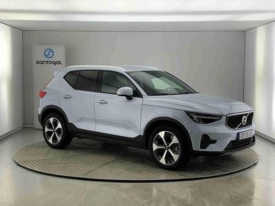 Usado Volvo XC40 Core 163 HP (119 kW) 2025 Azul SUV