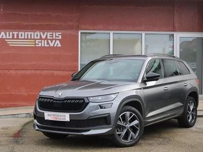 Cinzento Usado 2023 Skoda Kodiaq SportLine SUV | € 29.990 (Super Preço)