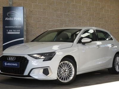 Usado Audi A3 Advanced 110 HP (80 kW) 2023 Branco