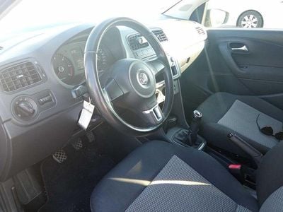 Usado VW Polo 75 HP (55 kW) 2011 Sedan