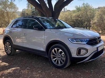 Usado VW T-Roc 110 HP (80 kW) 2023 Cinzento SUV