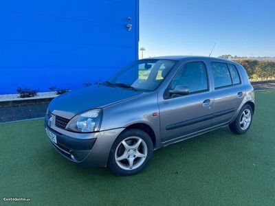 Renault Clio II