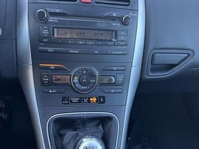 Usado Toyota Auris 90 HP (66 kW) 2010 Sedan