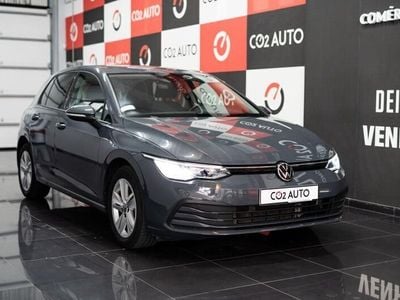 Cinzento Usado 2022 VW Golf VIII Life | € 24.900 (Caro)