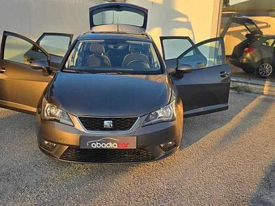 Cinzento Usado 2016 Seat Ibiza ST Carrinha | € 11.500