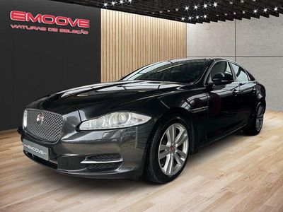 Usado Jaguar XJ Premium Luxury 275 HP (202 kW) 2015 Cinza Sedan