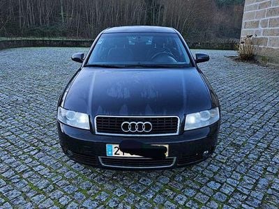 Usado 2001 Audi A4 Sedan | € 3.300 (Bom preço)