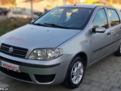 Cinza Usado 2004 Fiat Punto | € 2.990 (Preço elevado)