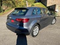 Usado Audi A3 Premium 110 HP (80 kW) 2015 Cinzento