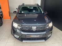 Usado Dacia Sandero Stepway 90 HP (66 kW) 2020 Cinza