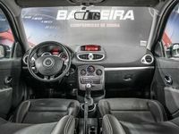 Usado Renault Clio II Dynamique 89 HP (65 kW) 2011 Cinza Carrinha