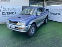Usado Mitsubishi L200 100 HP (73 kW) 1999 Azul Pickup