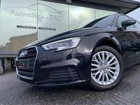 Usado Audi A3 Design 116 HP (85 kW) 2018 Preto Sedan