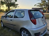 Usado Fiat Punto 80 HP (58 kW) 2004 Citadino