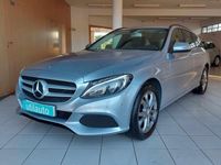 Usado Mercedes C180 116 HP (85 kW) 2015 Cinzento Carrinha