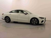 Usado Mercedes CLA180 116 HP (85 kW) 2024 Branco Sedan