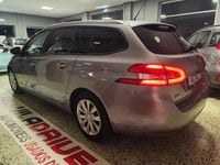 Usado Peugeot 308 SW 102 HP (75 kW) 2020 Cinzento Carrinha
