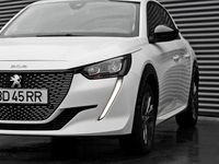 Usado Peugeot e-208 Allure 100 kW (136 HP) 2023 Branco Citadino