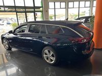 Usado Opel Insignia Innovation 110 HP (80 kW) 2020 Azul Carrinha