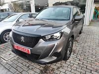 Usado Peugeot 2008 110 HP (80 kW) 2021 Cinzento SUV