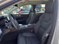 Usado Volvo XC60 Plus 350 HP (257 kW) 2024 Prata SUV