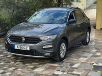 Usado VW T-Roc Style 110 HP (80 kW) 2021 Cinza SUV