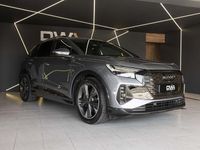 Usado Audi Q4 e-tron 150 kW (204 HP) 2021 Azul SUV