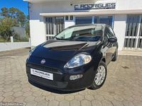 Usado Fiat Punto Easy 85 HP (62 kW) 2015 Preto Citadino