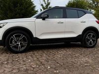 Usado Volvo XC40 Momentum 129 HP (94 kW) 2021 Branco SUV