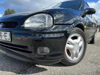 Usado Opel Corsa 109 HP (80 kW) 1994 Preto Citadino