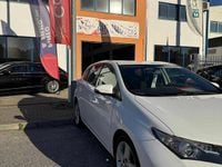 Usado Toyota Auris 90 HP (66 kW) 2013 Branco Citadino