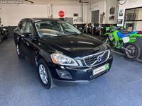 Usado Volvo XC60 Momentum 163 HP (119 kW) 2010 Preto SUV