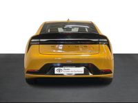 Usado Toyota Prius Luxury 223 HP (164 kW) 2025 Amarelo (pintura metalizada) Citadino