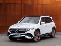 Usado Mercedes EQB300 Progressive 167 kW (228 HP) 2022 Cinzento SUV