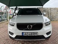 Usado Volvo XC40 Momentum 163 HP (119 kW) 2022 Branco SUV