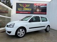 Usado Renault Clio II 68 HP (50 kW) 2007 Branco