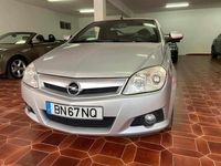 Usado Opel Tigra 90 HP (66 kW) 2006 Cinzento Cabrios
