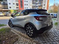 Usado Renault Captur Evolution 145 HP (106 kW) 2023 Cinza prata SUV
